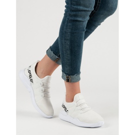 Chaussures de sport textiles blanches 2 Chaussures de sport textiles blanches 2