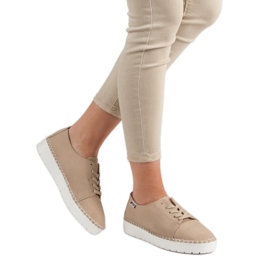 Chaussures nouées beiges VICES 4