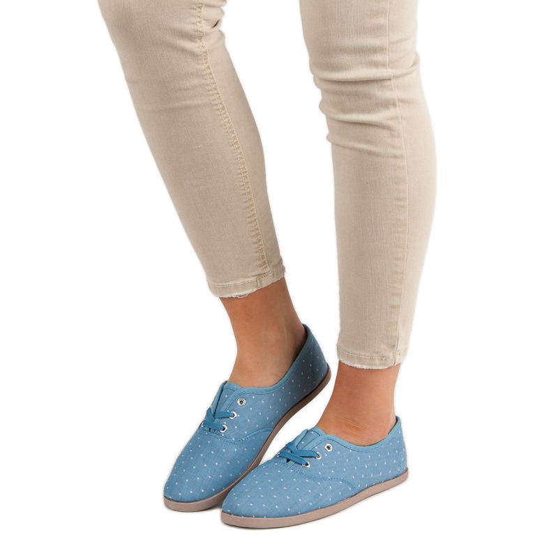 Baskets à pois bleu 1