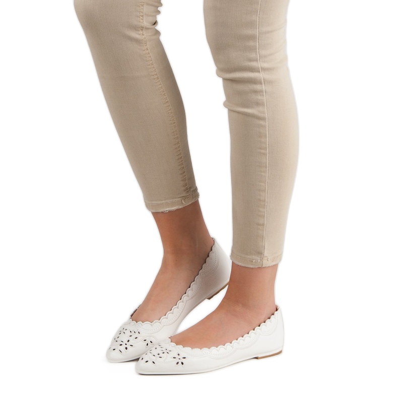 Ballerine Au Spitz VICES blanc 2