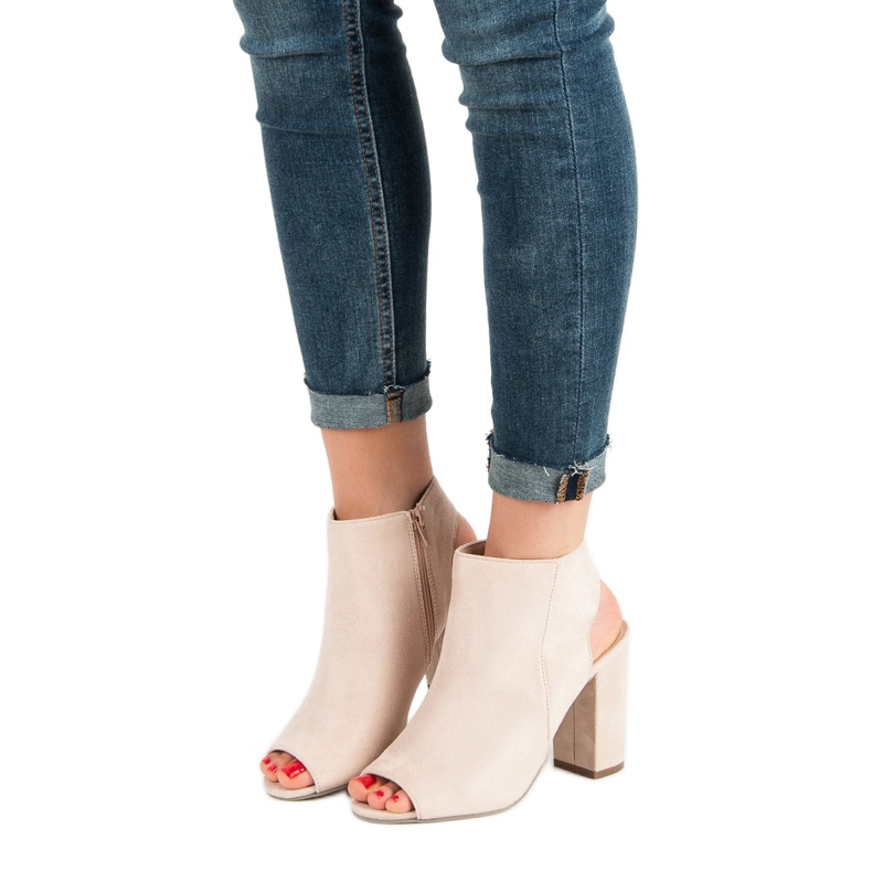 Ch. Creation Sandales Fermées Rose Clair 1