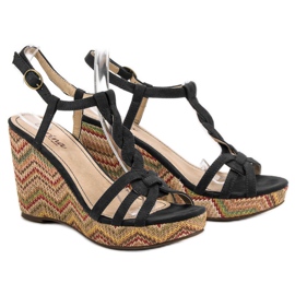 Corina Sandales sur l'Etno Wedge noir 1