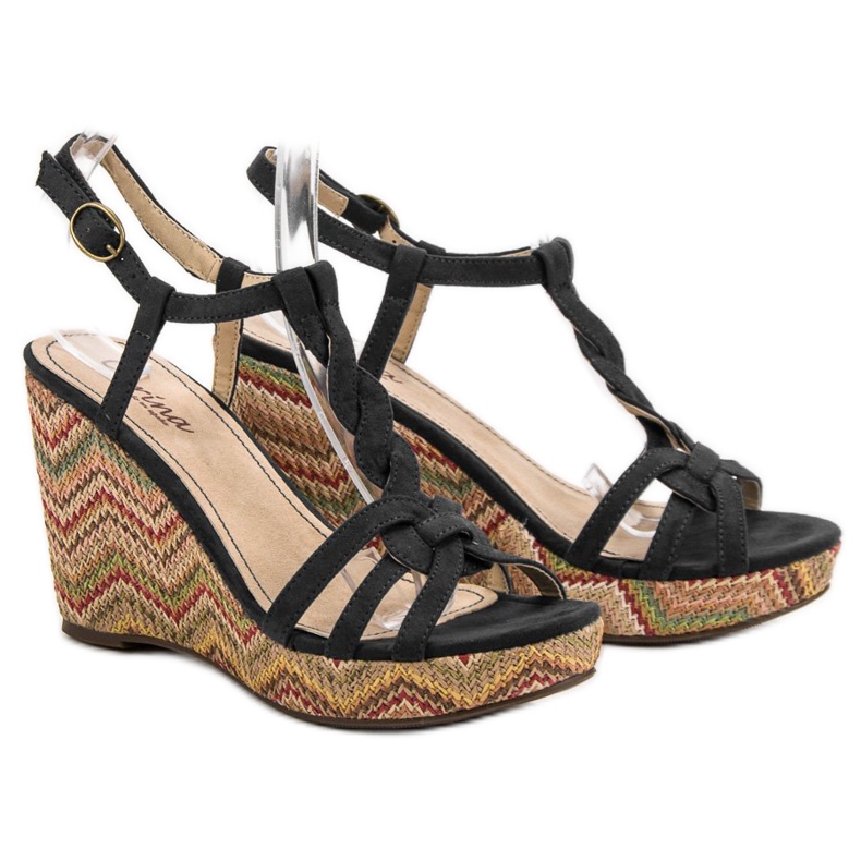 Corina Sandales sur l'Etno Wedge le noir 1