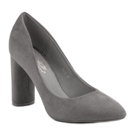 Small Swan Escarpins en daim sur un pilier gris 1