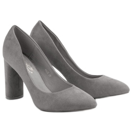 Small Swan Escarpins en daim sur un pilier gris 4