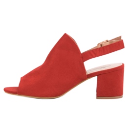 Sandales fermées en daim rouge 3