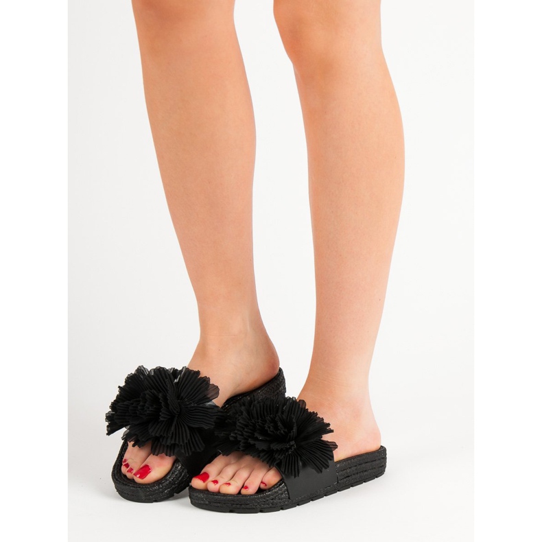 Seastar Chaussons Noirs à Fleurs le noir 1