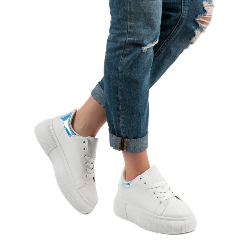 Renda Chaussures blanches sur la plate-forme 2