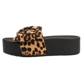 Queen Vivi Pantoufles En Daim Sur La Plateforme le noir brun 1