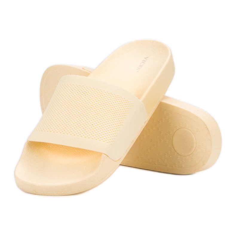 Chaussons VICES jaunes 1