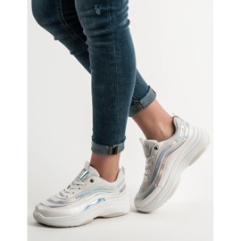 SHELOVET Baskets sur la plate-forme blanche 2 SHELOVET Baskets sur la plate-forme blanche 2