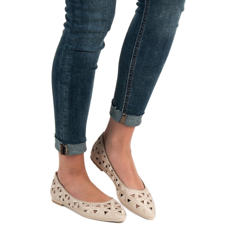 Ballerines VICES ajourées beige 1