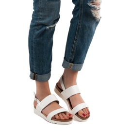 Best Shoes Sandales plates blanches 1