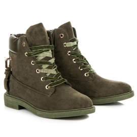 Ideal Shoes Travailleurs en daim attachés avec un ruban vert 6