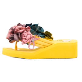 Fama Tongs compensées en mousse jaune 4