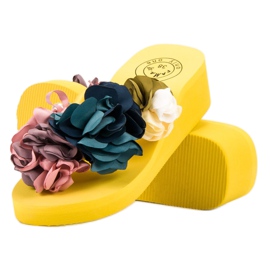 Fama Tongs compensées en mousse jaune 5