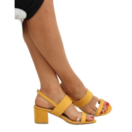 Sandales à talons jaunes 660-1 / SA-2 Jaune 2