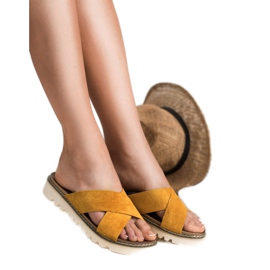 Laura Mode Chaussons en daim moutarde jaune 3