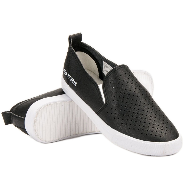Mckeylor Slipons Ajourés le noir 1