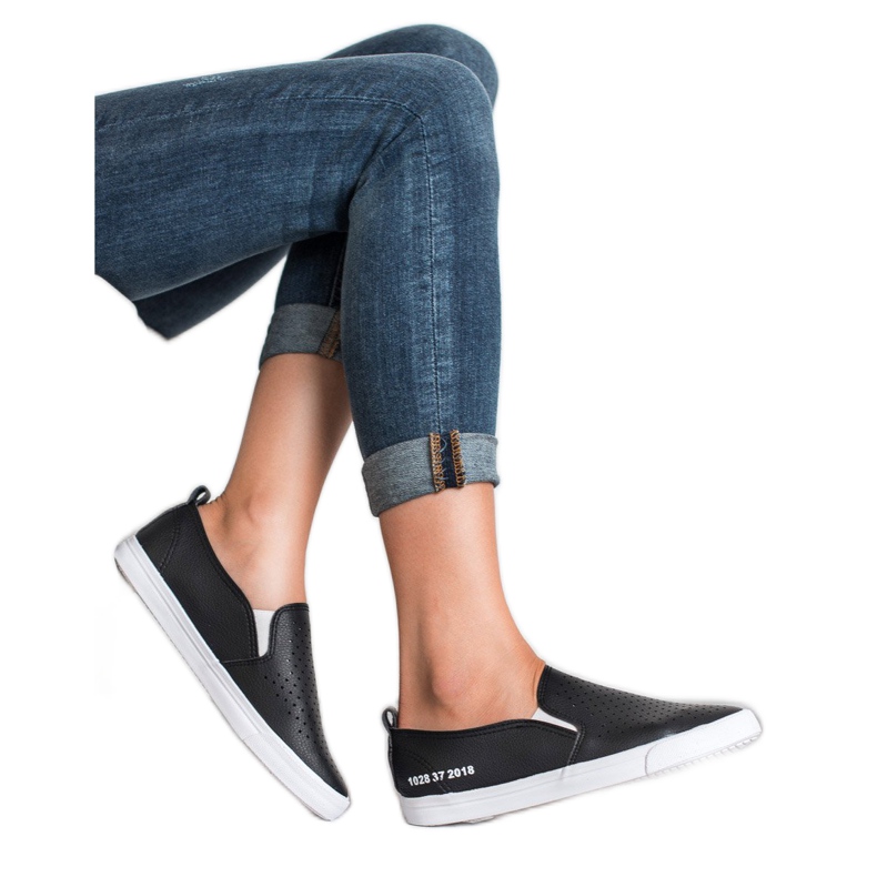 Mckeylor Slipons Ajourés le noir 2