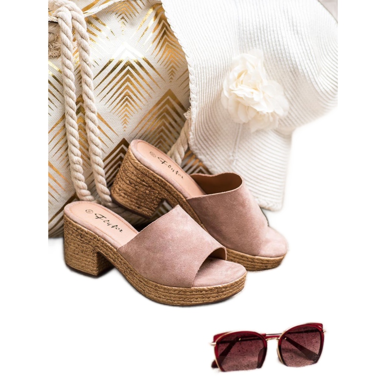 Flyfor Pantoufles légères sur le poste rose 2 Flyfor Pantoufles légères sur le poste rose 2