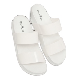 Chaussons blancs pour femmes TS-23 Blanc blanche 1 Chaussons blancs pour femmes TS-23 Blanc blanche 1