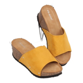 Jaune GU56 Chaussons compensés jaunes 1