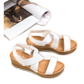 Flyfor Sandales à enfiler légères blanche 2 Flyfor Sandales à enfiler légères blanche 2