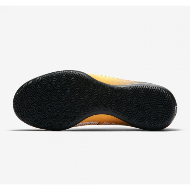Nike Chaussures de football MercurialX Victory Vi Ic Jr 831947-801 multicolore orange 2 Nike Chaussures de football MercurialX Victory Vi Ic Jr 831947-801 multicolore orange 2