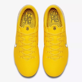 Chaussures de football Nike Mercurial Vapor 12 Academy Neymar Mg Jr AO2896-710 multicolore jaune 2 Chaussures de football Nike Mercurial Vapor 12 Academy Neymar Mg Jr AO2896-710 multicolore jaune 2