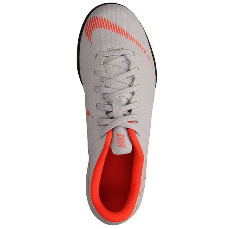 Chaussures d'intérieur Nike Mercurial Vapor 12 Club Gs Ic Jr AH7354-060 multicolore blanc 1
