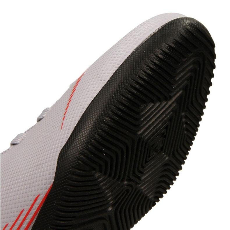 Chaussures d'intérieur Nike Mercurial Superflyx 6 Club Jr AH7346-060 multicolore gris 2