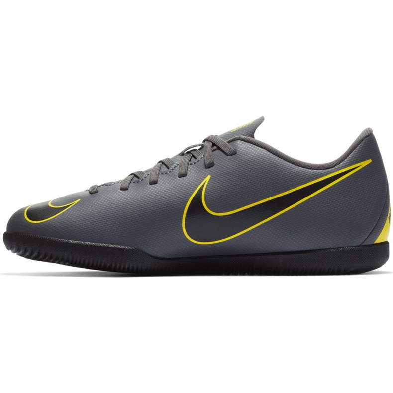 Chaussures d'intérieur Nike Mercurial Vapor X 12 Club Ic Jr AH7354-070 gris gris 1 Chaussures d'intérieur Nike Mercurial Vapor X 12 Club Ic Jr AH7354-070 gris gris 1