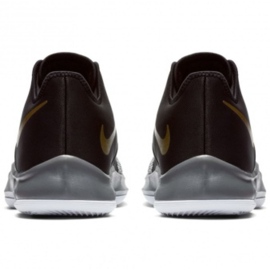 Chaussures de basket Nike Air Versitile Iii M AO4430-005 multicolore le noir 2 Chaussures de basket Nike Air Versitile Iii M AO4430-005 multicolore le noir 2