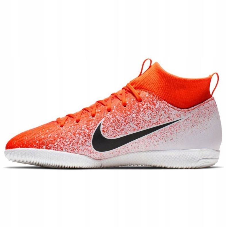 Chaussures d'intérieur Nike Mercurial SuperflyX 6 Academy Ic Jr AH7343-801 multicolore orange 1