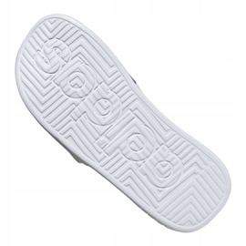 Chaussons Adidas Adissage Tnd M F35563 blanc 1