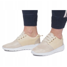 Baskets de sport dorées 1