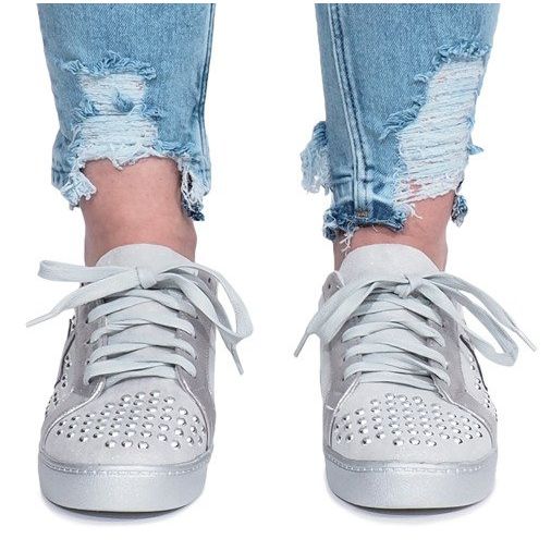 Baskets grises des stars d'Angers 1