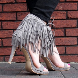 Sandales sur talon haut à franges Boho 8125 Gris 1