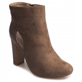 Bottines En Daim Sur Un Pilier Avec Une Fermeture Éclair T-10 Beige 2