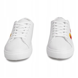 Baskets 16106 Tampons Blancs Patchs 1