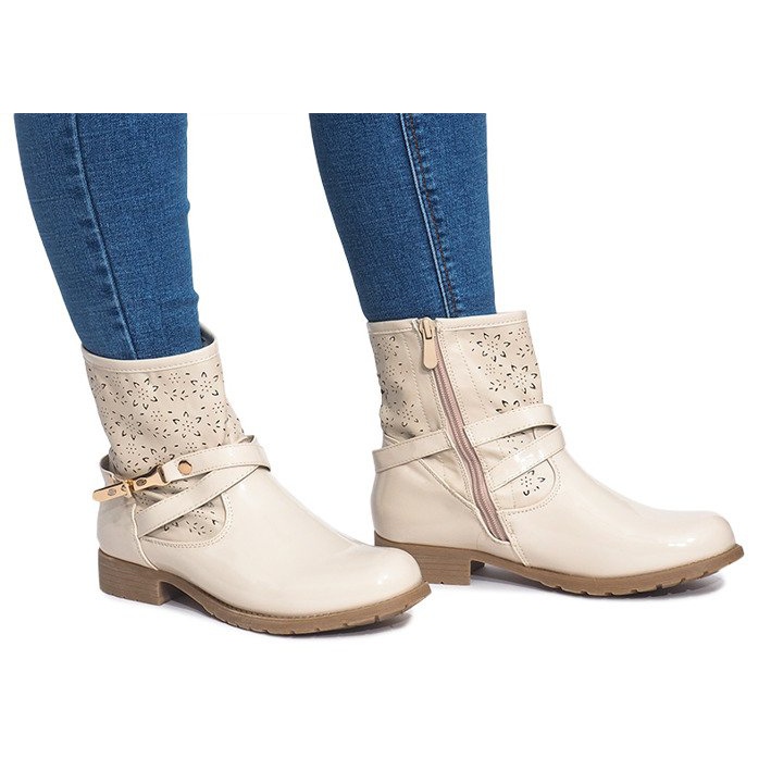Boots Ajourées Galoches Laquées ZH650 Beige 1