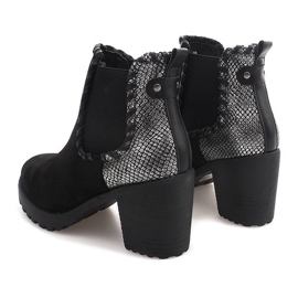 Bottes Chaudes Sur Un Poteau C308 Noir 1