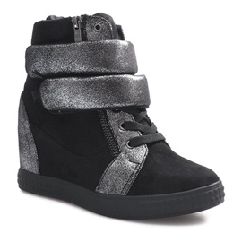 Baskets en daim noir avec velcro d'Amelia le noir 1