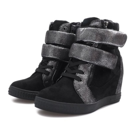 Baskets en daim noir avec velcro d'Amelia le noir 3