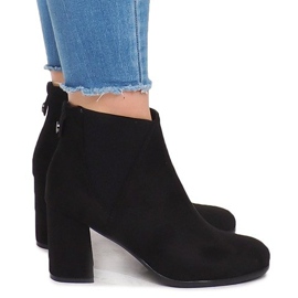 Eraser HQ-8A813-1 Bottes noires sur un poteau le noir 2