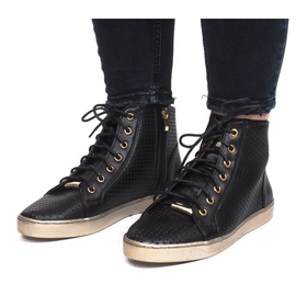 Baskets Maud noires ajourées 1