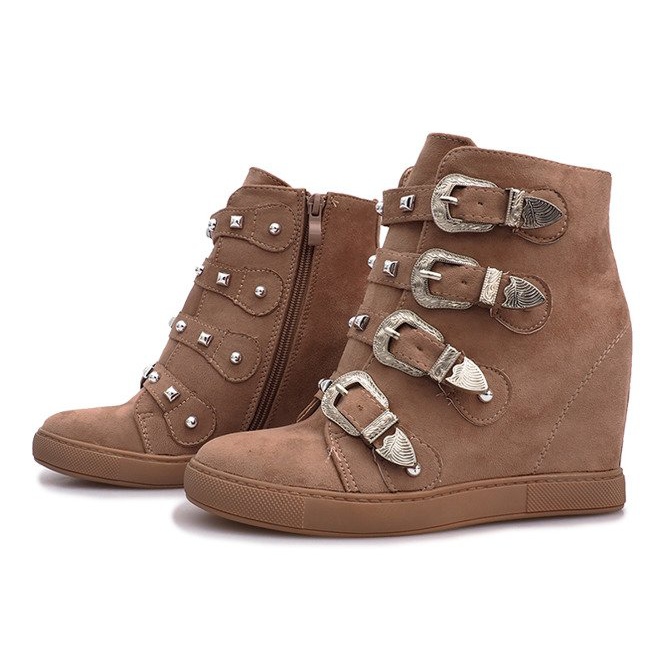 Baskets en daim rose à boucles Maya brun 1