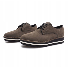 Chaussures à lacets olive de Paulette kaki 2 Chaussures à lacets olive de Paulette kaki 2