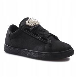 Baskets noires avec Black Pearl le noir 1